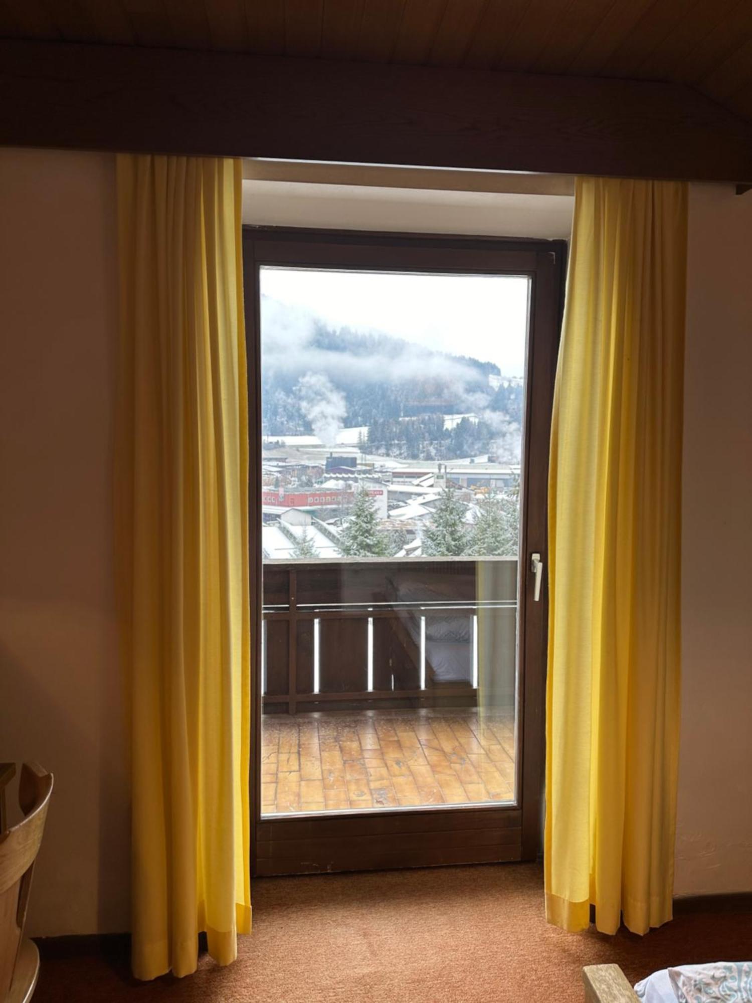 Haus Pfalzen - Casa Falzes Ruang foto