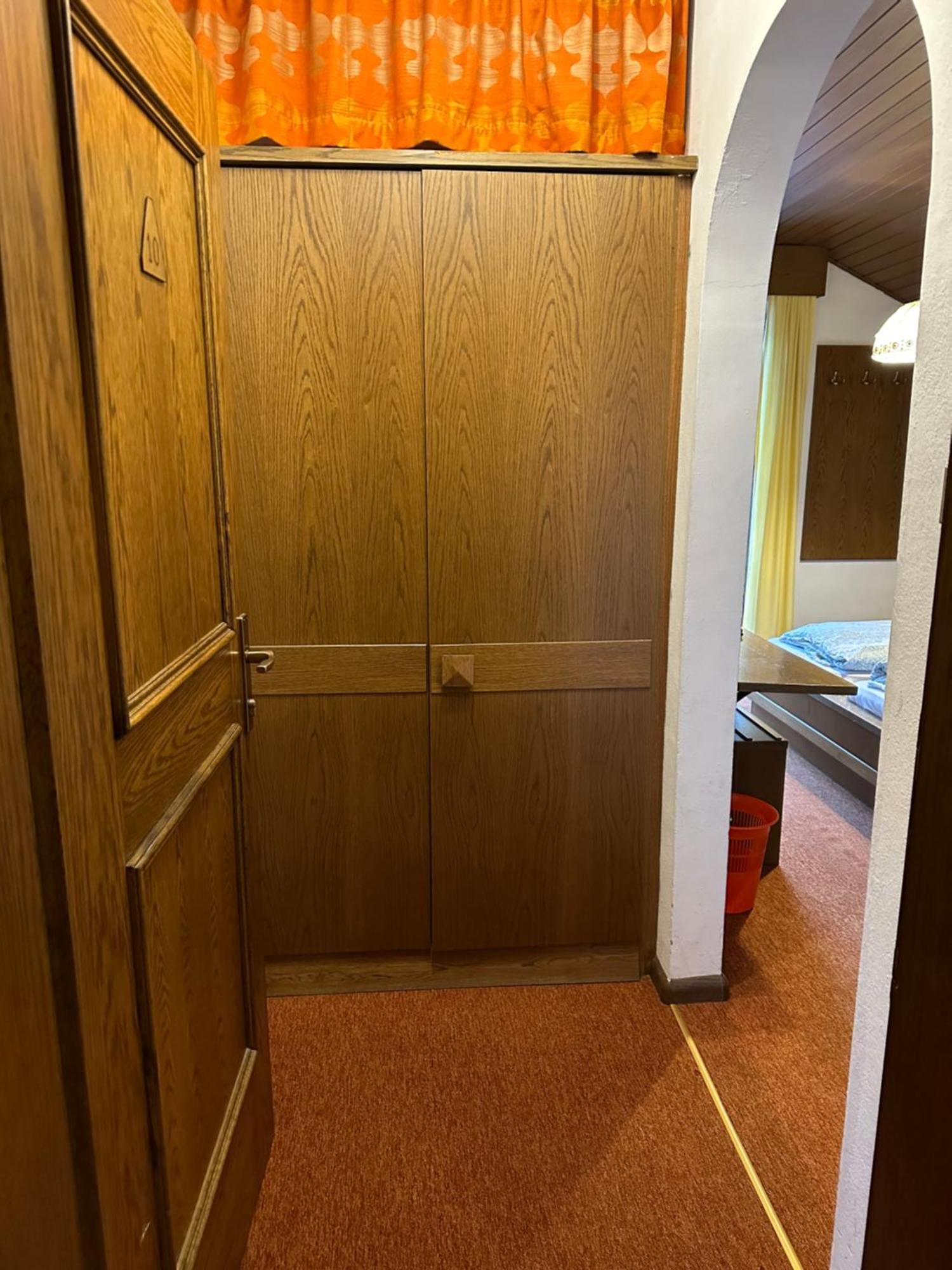 Haus Pfalzen - Casa Falzes Ruang foto